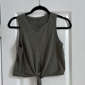 Lululemon tank top